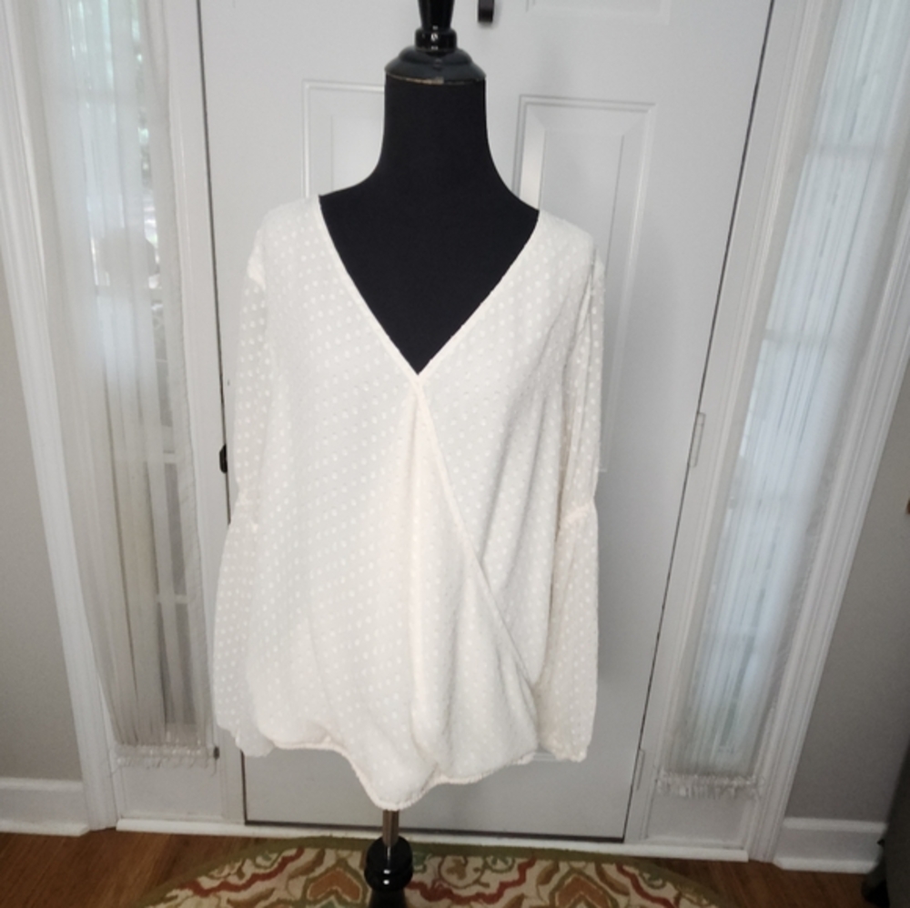 LOFT Super Sweet Long Sleeve Off White Top‎  Size Small